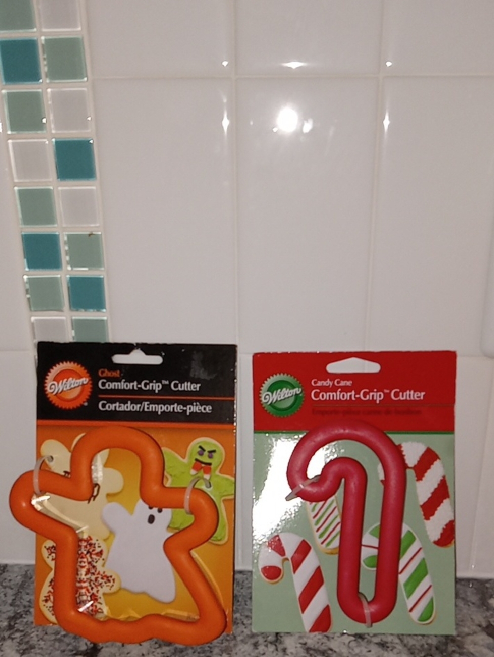 Wilton Comfort-Grip Holiday Cookie Cutters 👻🍬
